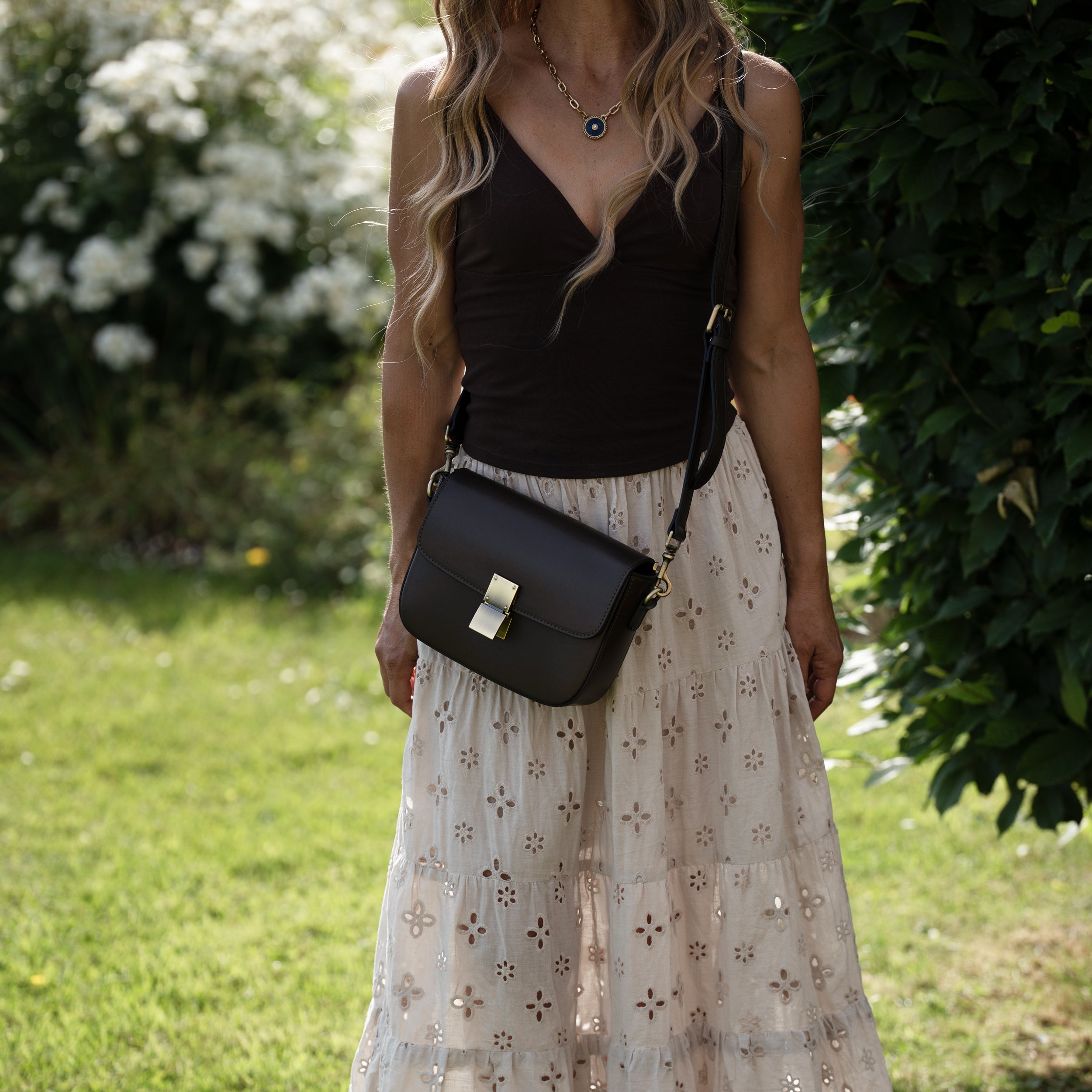 Sac bandoulière en cuir lisse marron - Garance