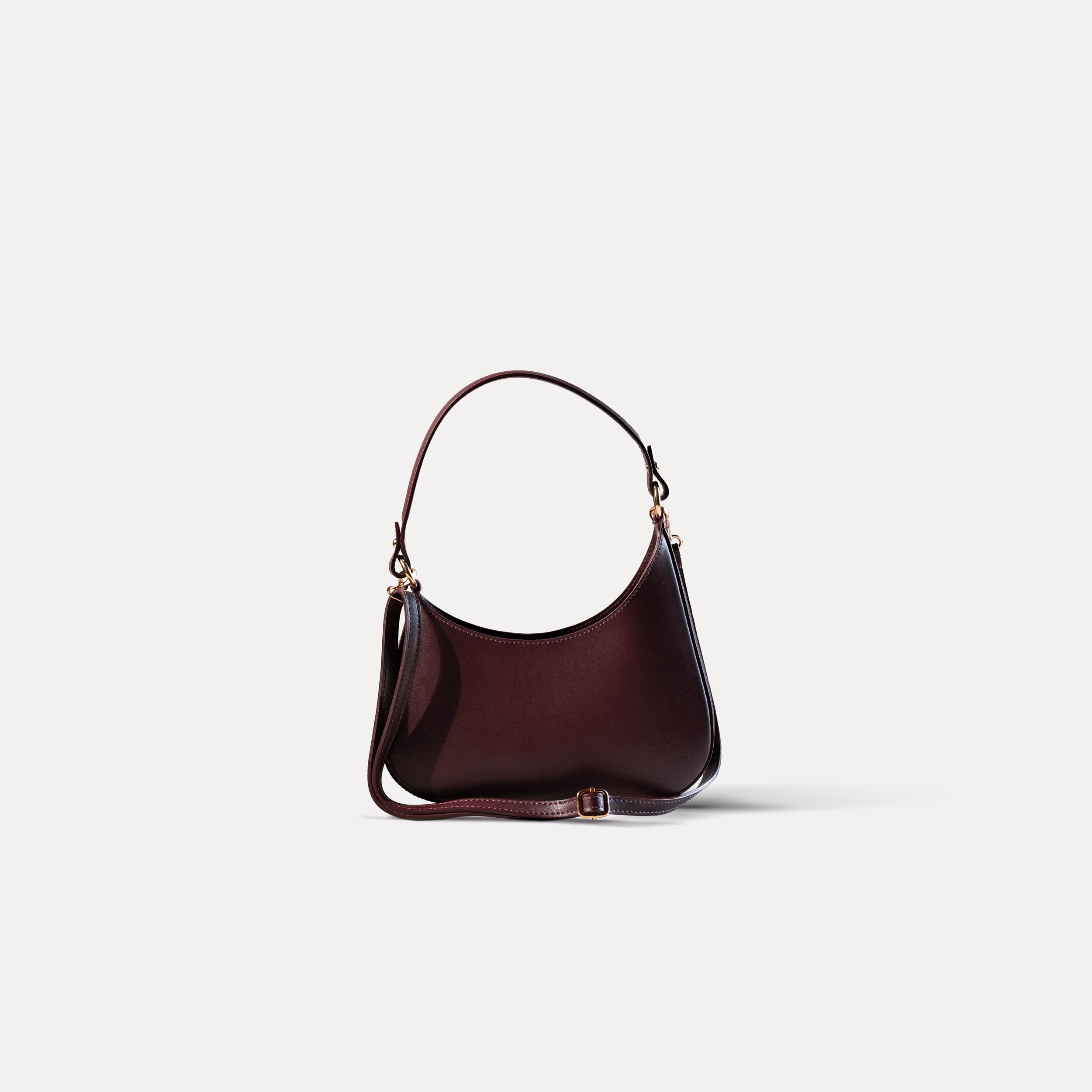 Sac hobo asymétrique en cuir lisse bordeaux - Camélia